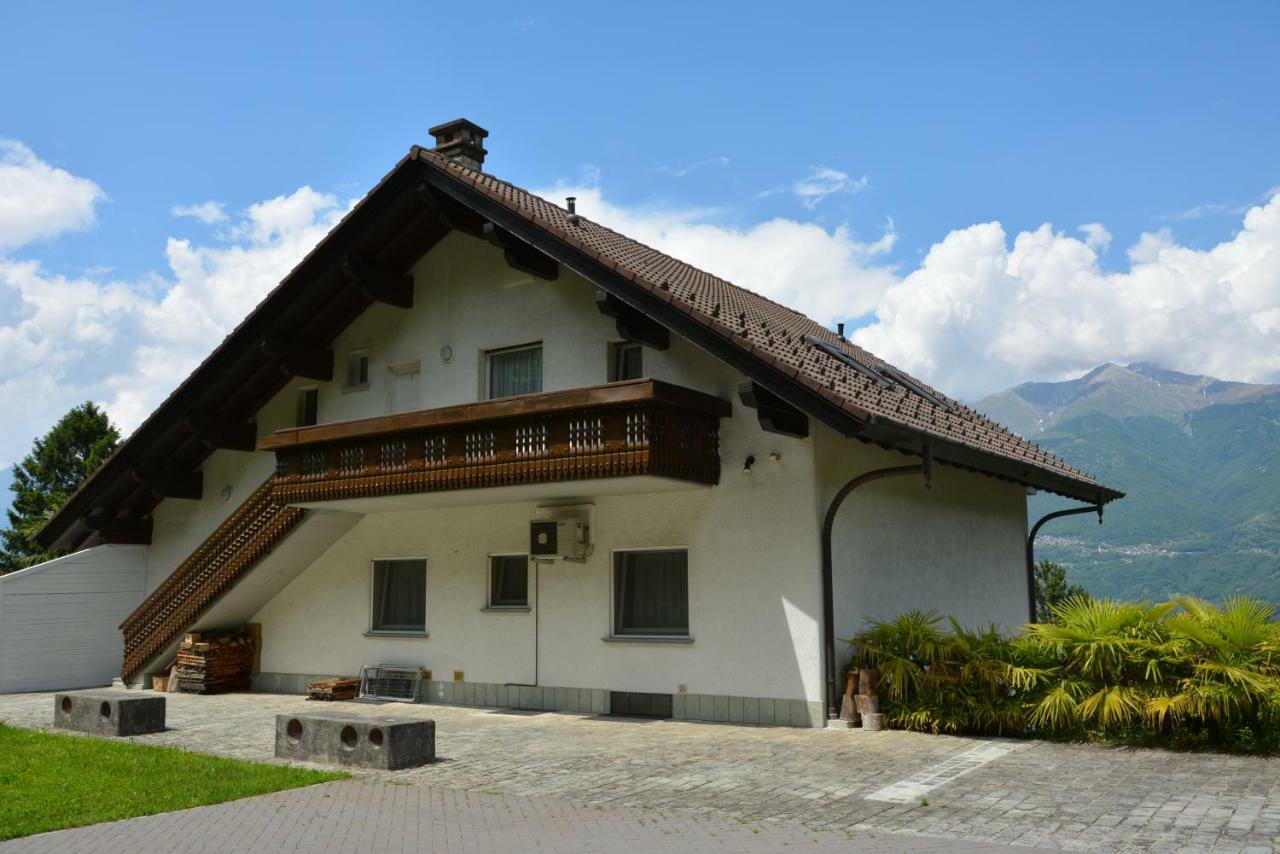 Villa Carlo 科利科 外观 照片